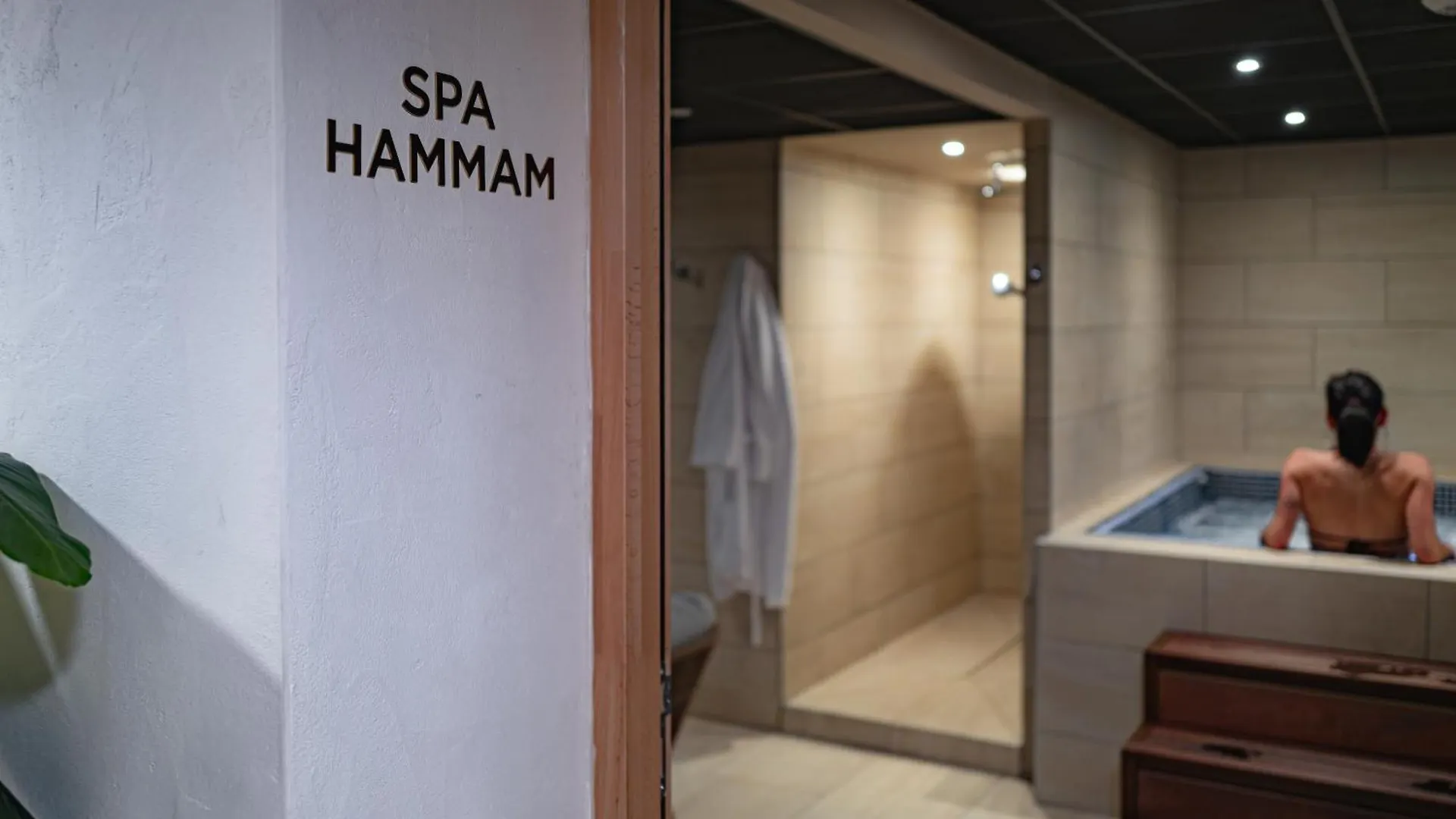 Keystone Hotel & Spa Lyon 4*,